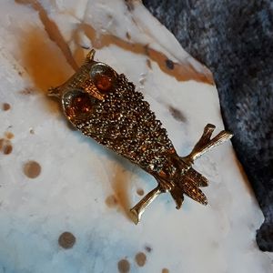 Vintage Owl pin brooch